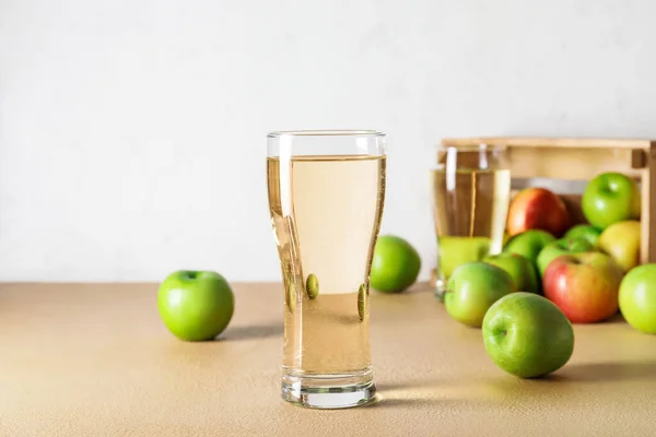 Vaso Sidra Manzana Fría Mesa — Foto de Stock