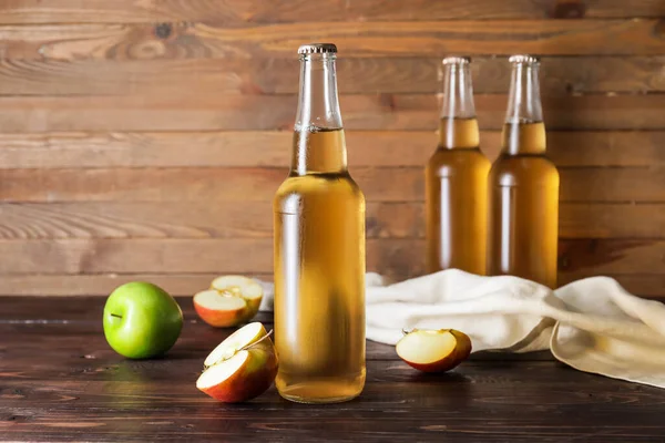 Bottles Cold Apple Cider Wooden Background — Stock Photo, Image