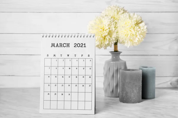 Flip Papper Kalender Bordet — Stockfoto