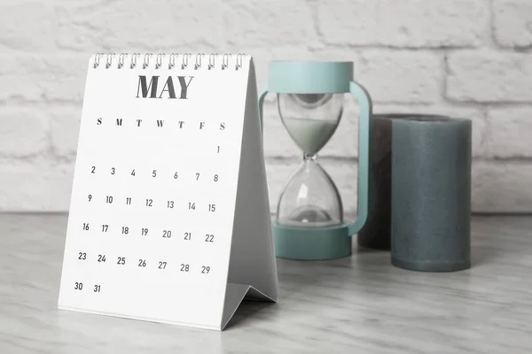 Flip Papper Kalender Bordet — Stockfoto