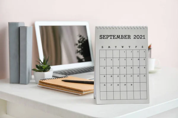 Flip Paper Kalender Arbetsplatsen Kontoret — Stockfoto