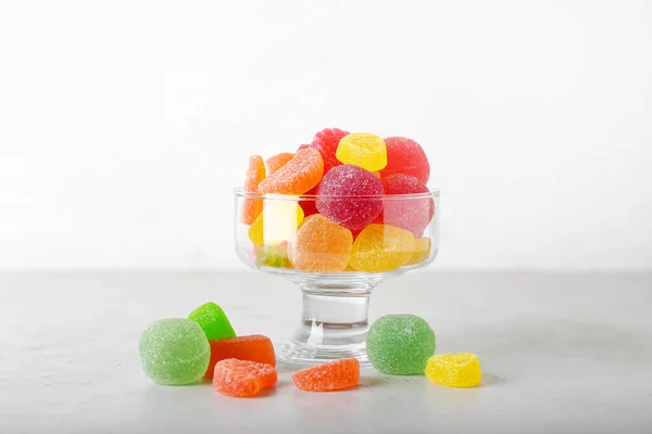 Glass Bowl Sweet Jelly Candies Light Background — Stock Photo, Image