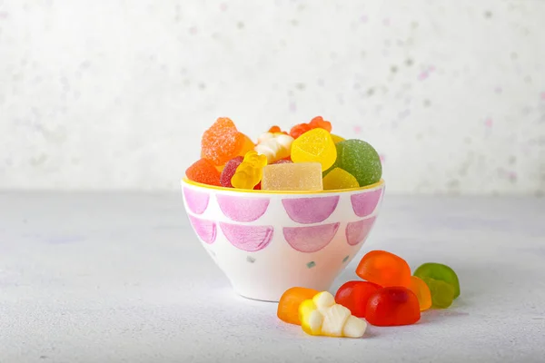 Bowl Tasty Jelly Candies Light Background — Stock Photo, Image