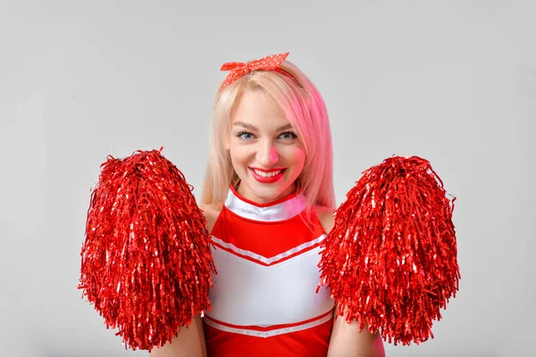 Mooie Cheerleader Grijze Achtergrond — Stockfoto