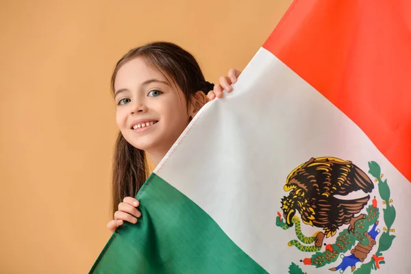 Malá Dívka Mexickou Vlajkou Barevném Pozadí — Stock fotografie