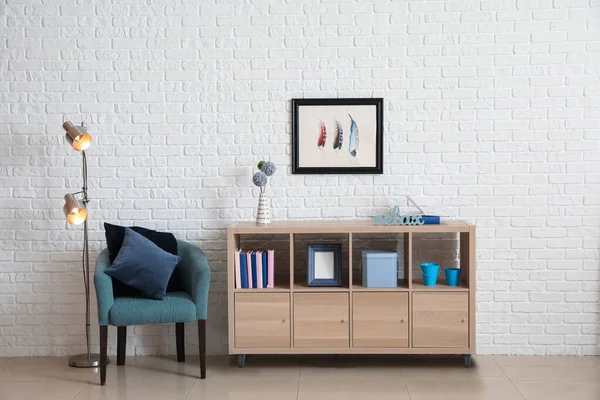 Interieur Van Moderne Kamer Met Plank Stoel — Stockfoto