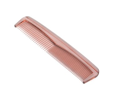 Beyaz arkaplanda plastik saç tarağı