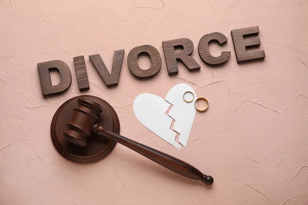 Композиція Словом Divorce Кольоровому Фоні — стокове фото