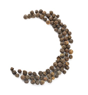 Beyaz arka planda Aromatik biberler