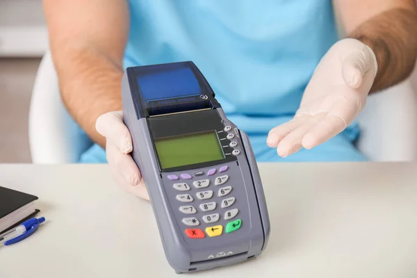 Doctor Payment Terminal Clinic Closeup — Stock Photo, Image