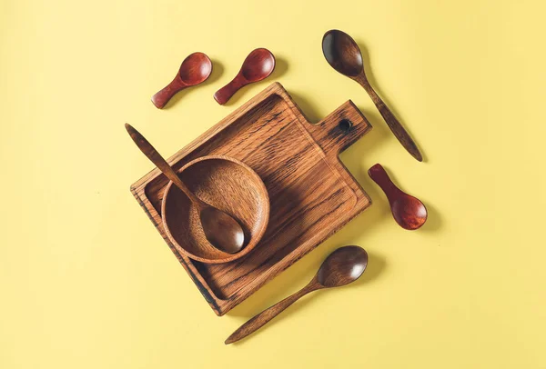 Wooden Spoons Bowl Board Color Background — Stock Photo, Image