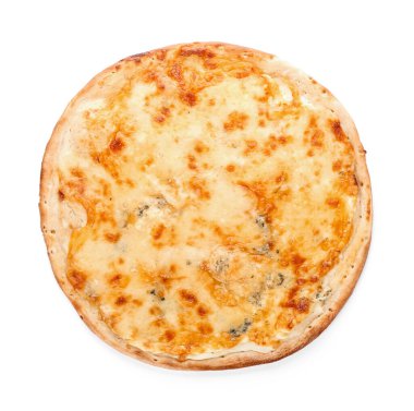 Beyaz arka planda lezzetli peynirli pizza.