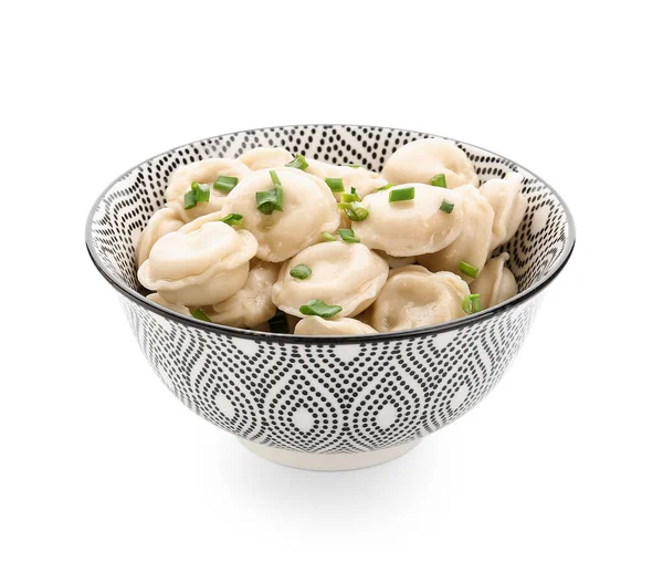 Beyaz arka planda lezzetli hamur tatlısı olan kase