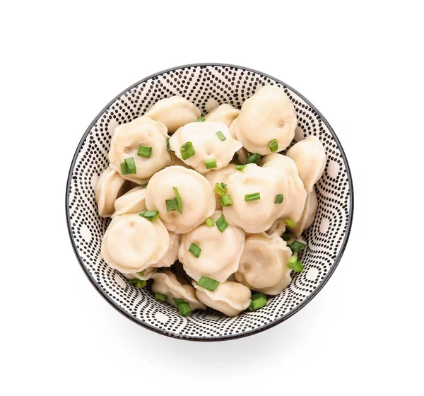 Beyaz arka planda lezzetli hamur tatlısı olan kase