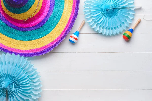 Maracas Sombrero Chapéu Fundo Madeira Leve — Fotografia de Stock