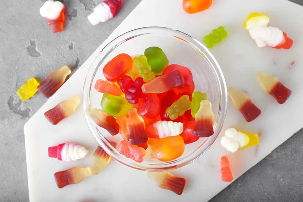 Bowl Tasty Jelly Candies Grunge Background — Stock Photo, Image