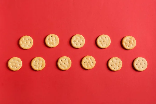 Galletas Sabrosas Sobre Fondo Color — Foto de Stock