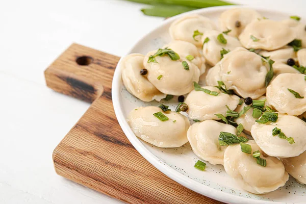 Plate Tasty Dumplings Light Background — Stock Photo, Image