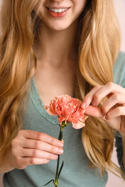 Young Woman Beautiful Carnation Flower Closeup — Stock Photo, Image