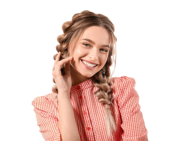 Schöne Junge Frau Mit Geflochtenen Haaren Auf Weißem Hintergrund — Stockfoto