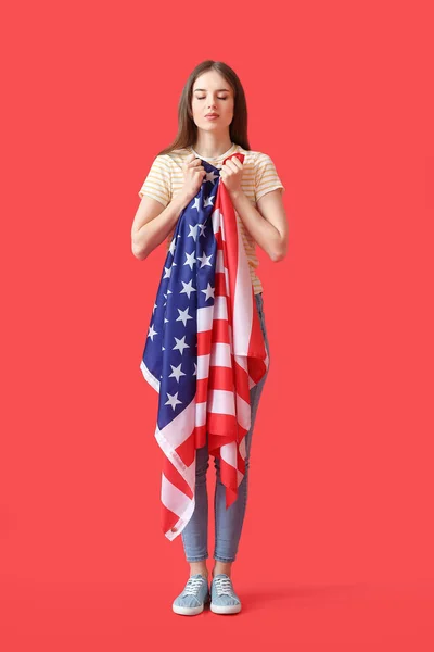 Mujer Joven Triste Con Bandera Sobre Fondo Color Celebración Del —  Fotos de Stock