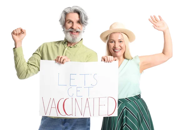 Starší Pár Drží Plakát Textem Let Get Vaccined Bílém Pozadí — Stock fotografie