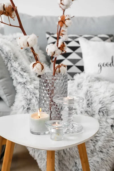 Burning Candles Table Living Room — Stock Photo, Image