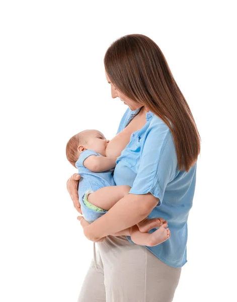 Giovane Donna Che Allatta Suo Bambino Sfondo Bianco — Foto Stock