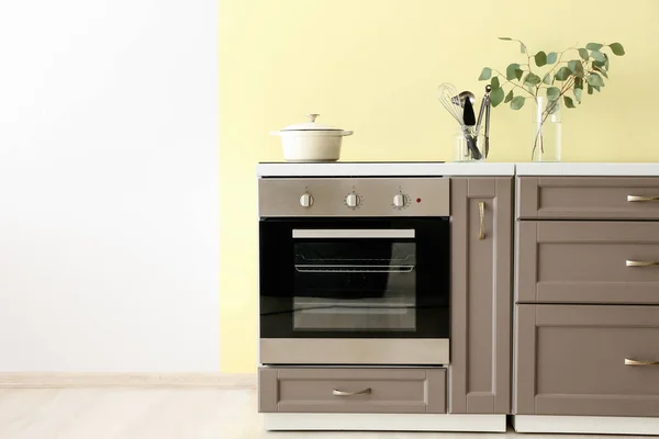 Modern Furniture Electric Oven Color Wall Kitchen — Stock Photo, Image