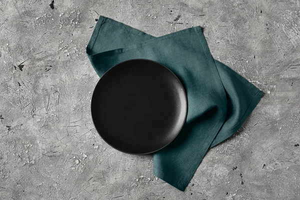 Plate Stylish Napkin Grey Background — Stock Photo, Image
