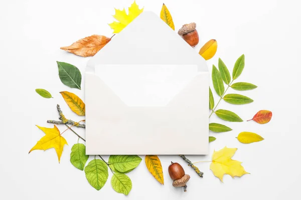 Envelope Blank Card Autumn Leaves White Background — Stock Photo, Image