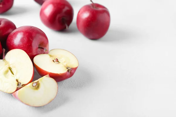 Fresh Red Apples Light Background — Stock Photo, Image