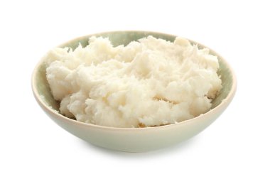 Beyaz arka planda Shea tereyağlı kase