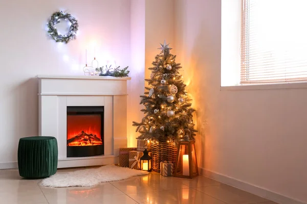 Interior Modern Room Fireplace Christmas Tree —  Fotos de Stock