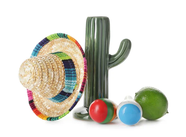 Mexikanska Sombrero Keramiska Kaktus Maracas Och Lime Vit Bakgrund — Stockfoto