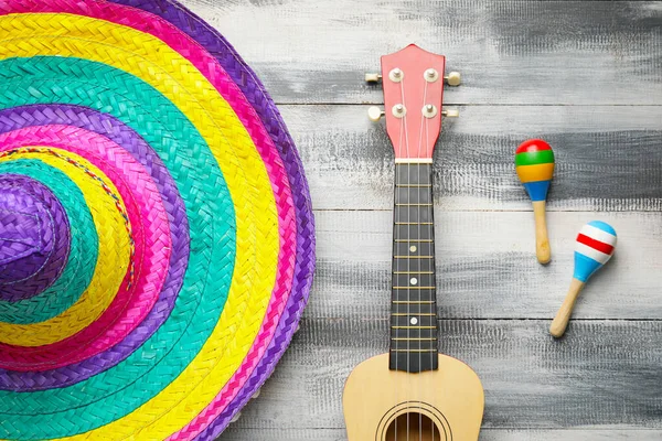 Mexican Sombrero Guitar Maracas Wooden Background — Foto de Stock