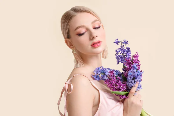 Beautiful Young Woman Hyacinth Flowers Light Background — Stock Photo, Image