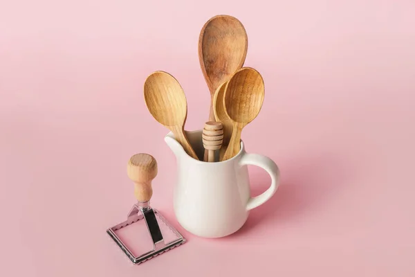 Wooden Spoons Ravioli Cutter Color Background — Foto de Stock