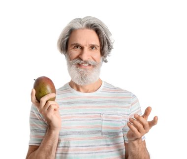 Beyaz arka planda taze mangolu kıdemli adam.