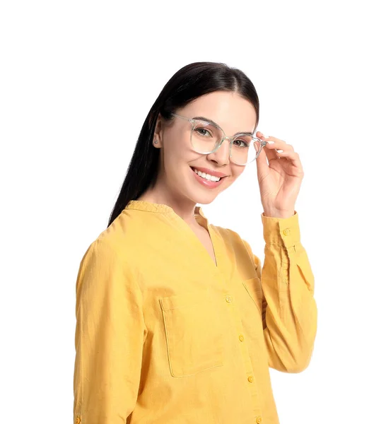 Vacker Ung Kvinna Bär Snygga Solglasögon Vit Bakgrund — Stockfoto