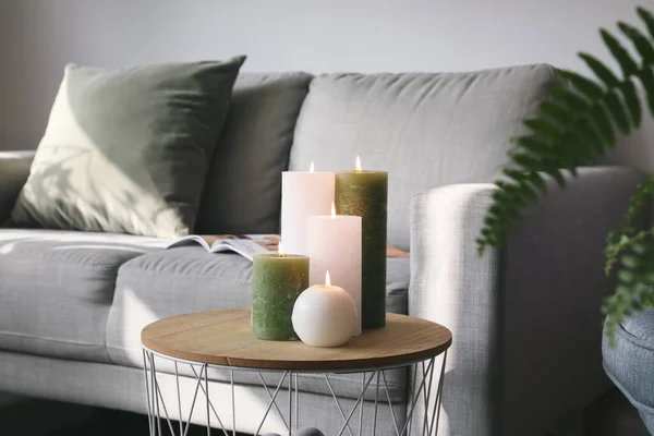 Burning Candles Table Stylish Living Room — Stock Photo, Image