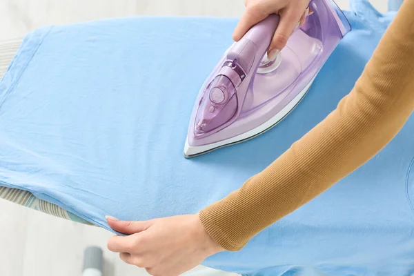 Woman Ironing Clothes Home Closeup — Stock Photo, Image