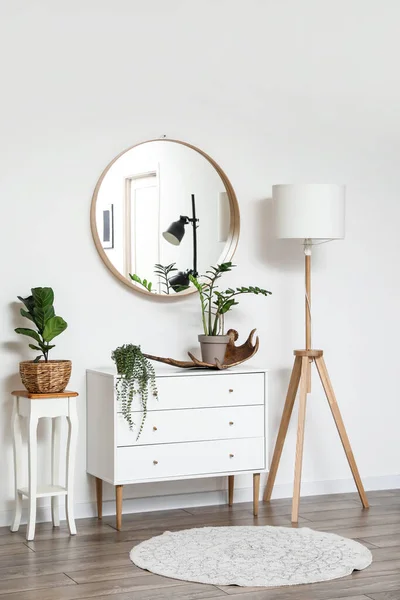 Interior Stylish Room Mirror Lamp Chest Drawers — Stock Photo, Image