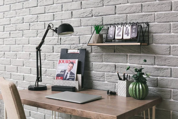 Modern Workplace Laptop Organizer Brick Wall — Stock Photo, Image