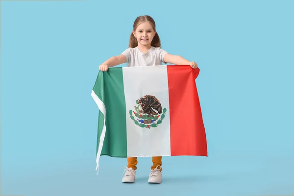 Маленька Дівчинка Прапором Мексики Кольоровому Тлі — стокове фото