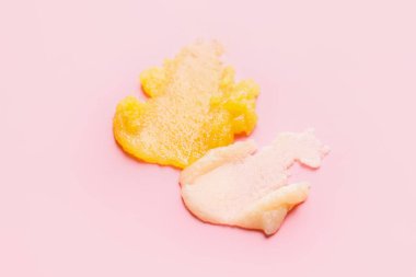 Renk arkaplanındaki vücut fırçası örnekleri