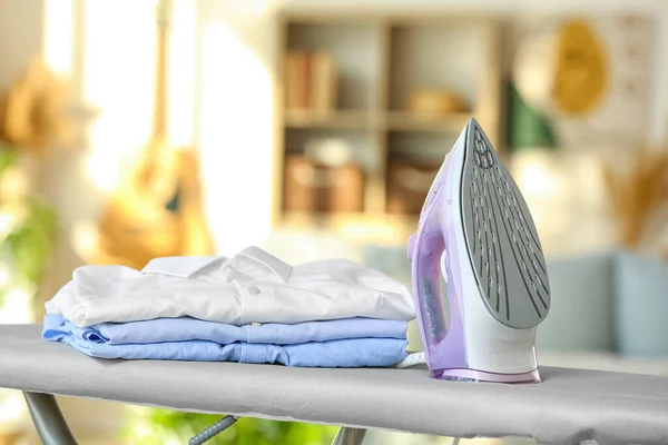 Electric Iron Clean Clothes Home — Fotografia de Stock