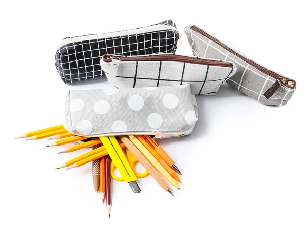 Étuis Crayons Avec Papeterie Sur Fond Blanc — Photo