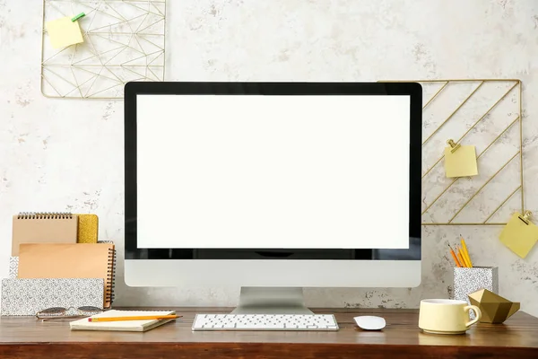 Modern Computer Organizers Table Light Wall — Stock Photo, Image