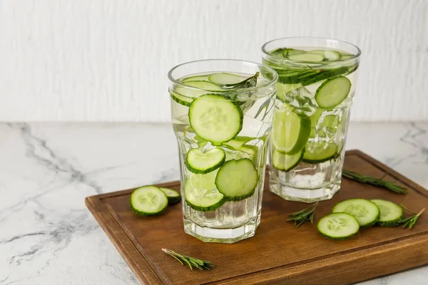 Glasses Cucumber Lemonade Light Background — Stock Photo, Image